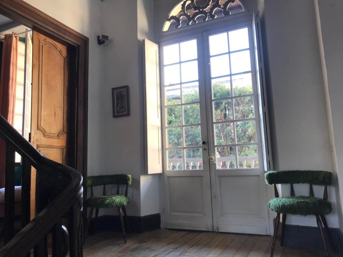 La Maison Aux Murs Anciens Et Ses Chambres Tarbes Luaran gambar