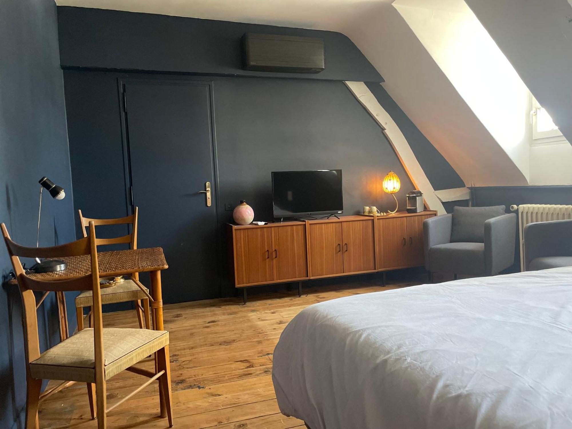 La Maison Aux Murs Anciens Et Ses Chambres Tarbes Luaran gambar